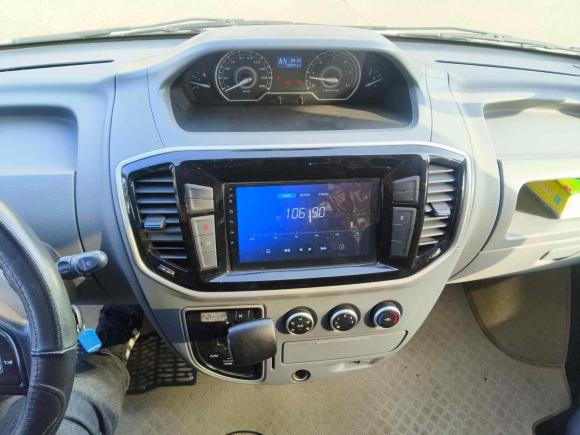 [无锡·苏B] 二手上汽大通MAXUS新途V802019款 2.5T经典款AMT傲运通短轴中顶5/6座