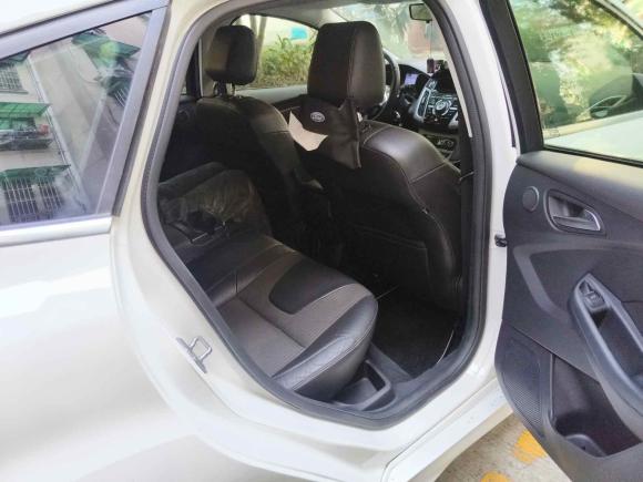 [杭州·浙A] 二手福特福克斯2012款 两厢 2.0L 手动豪华运动型