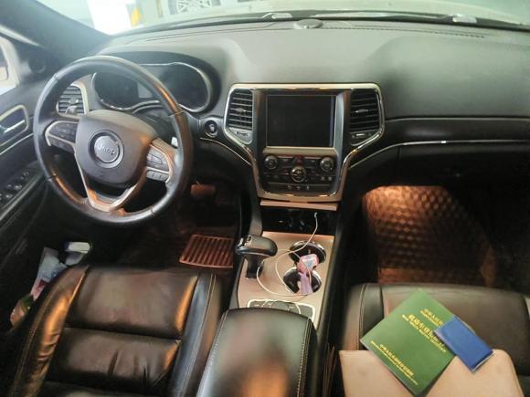 [苏州·苏U] 二手Jeep大切诺基2015款 3.0TD 柴油 舒享导航版