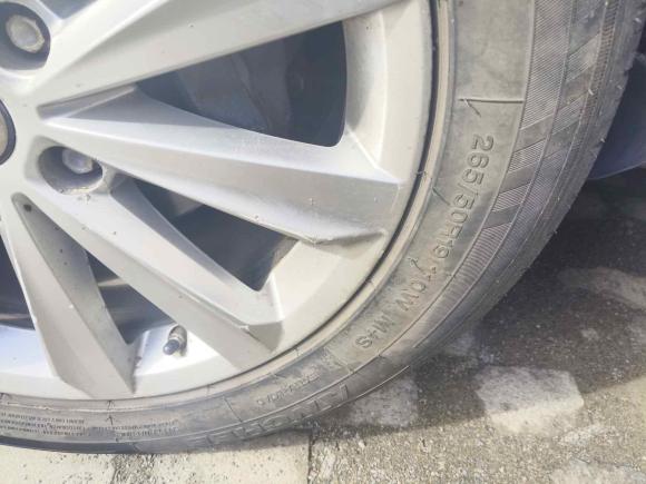 [南通·桂B] 二手大众途锐2011款 3.0TSI 豪华型