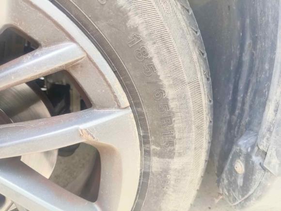 [上海·沪A] 二手哪吒汽车哪吒V2021款 标准续航娱乐版