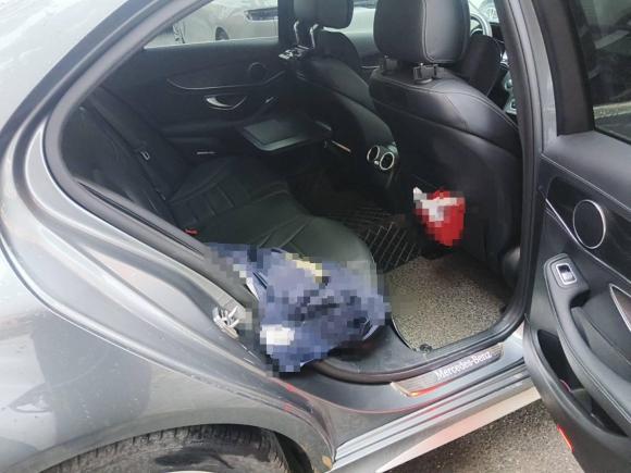 [上海·沪B] 二手奔驰奔驰C级2018款 C 200 L 运动版