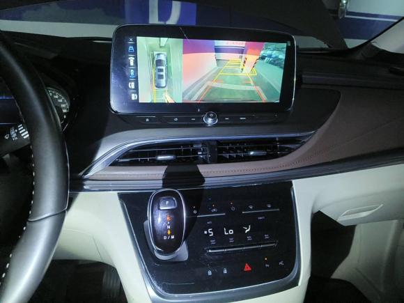 [上海·沪B] 二手别克别克GL82022款 陆上公务舱 652T 尊贵型