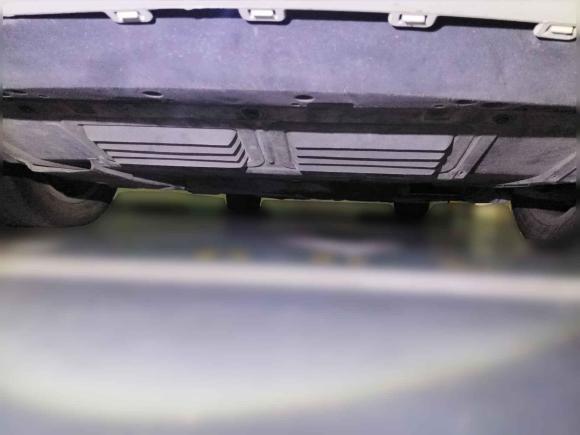 [深圳·粤B] 二手大众辉腾2014款 3.0L 商务型