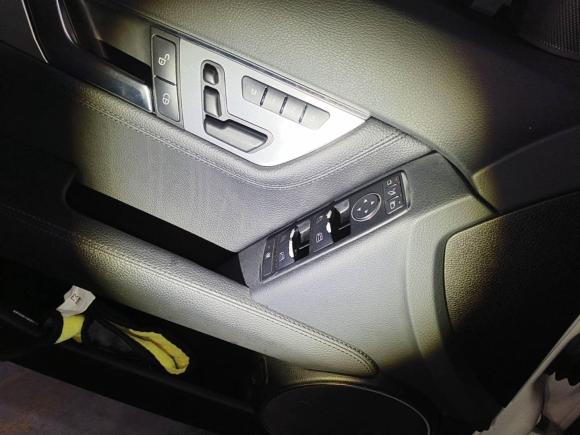 [杭州·浙A] 二手奔驰奔驰C级2011款 C 200 时尚旅行版