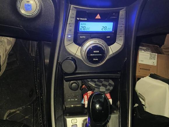 [无锡·苏B] 二手现代朗动2013款 1.6L 自动尊贵型