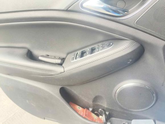 [深圳·粤B] 二手比亚迪元新能源2019款 EV360 智联领享型