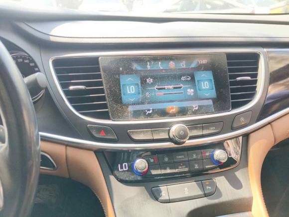 [上海·沪D] 二手别克君越2018款 28T 精英型