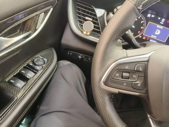 [上海·苏U] 二手别克昂科威Plus2022款 昂科威Plus 652T 五座四驱豪华型