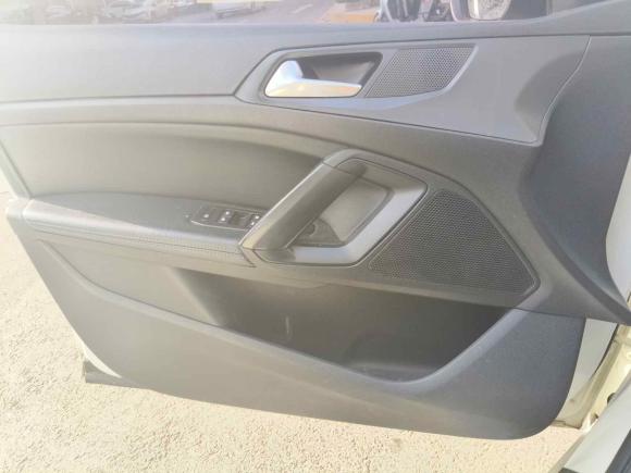 [青岛·鲁B] 二手标致标致3082016款 1.6L 自动时尚版