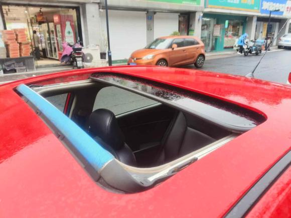 [无锡·苏B] 二手起亚起亚K22012款 三厢 1.6L AT Premium纪念版