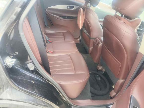 [上海·沪C] 二手英菲尼迪英菲尼迪QX502015款 2.5L 豪华版