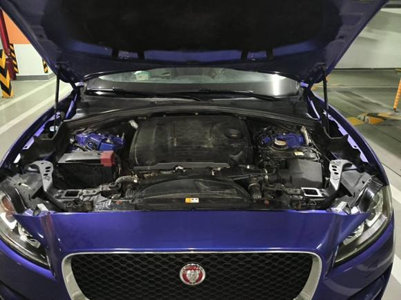 [南京·苏A] 二手捷豹捷豹F-PACE2018款 2.0T 两驱都市尊享版