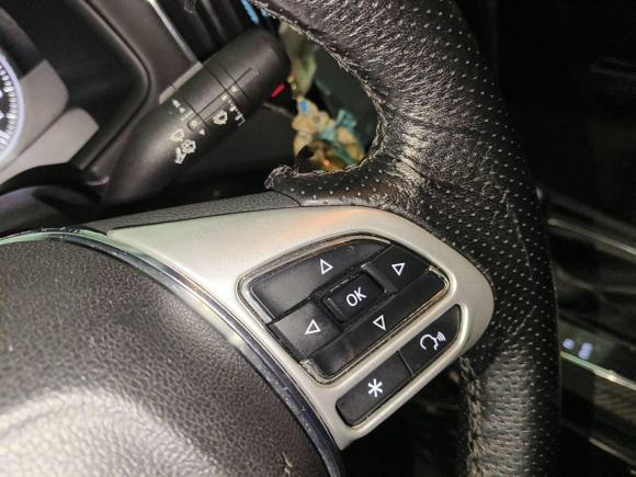 [武汉·鄂A] 二手荣威荣威i6经典2017款 20T 自动互联网智尊版