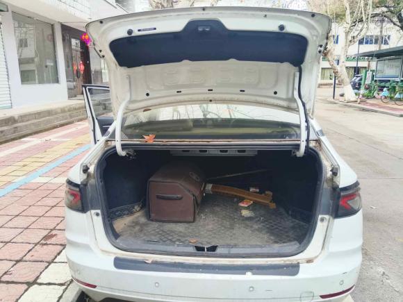 [义乌·浙G] 二手威马汽车威马E.52021款 500 即客行