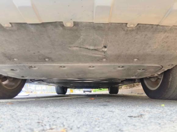 [深圳·粤B] 二手蔚来蔚来ES82018款 355KM 基准版 六座版