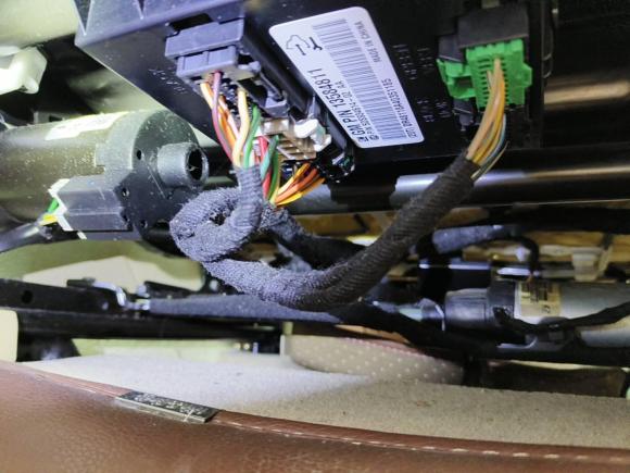 [上海·沪A] 二手荣威荣威9502012款 2.4L 豪华行政版