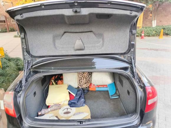 [杭州·浙A] 二手奥迪奥迪A62004款 1.8T 手动基本型