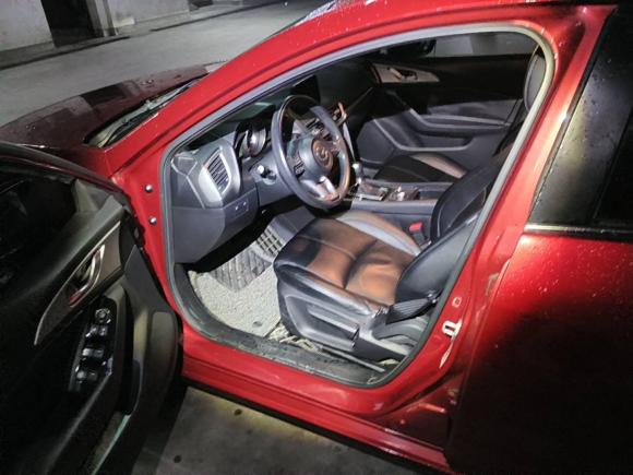 [杭州·浙A] 二手马自达马自达3 昂克赛拉2017款 两厢 1.5L 自动豪华型 国V