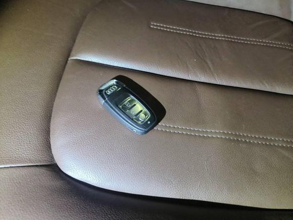 [上海·沪H] 二手奥迪奥迪A6L2016款 30 FSI 舒适型