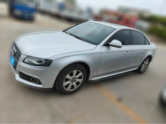 [青岛·鲁U] 奥迪奥迪A4L2012款 2.0 TFSI 自动标准型