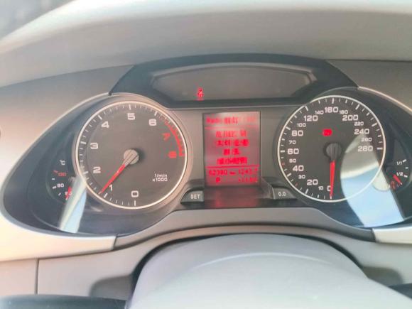 [上海·沪F] 二手奥迪奥迪A4L2011款 2.0 TFSI 舒适型