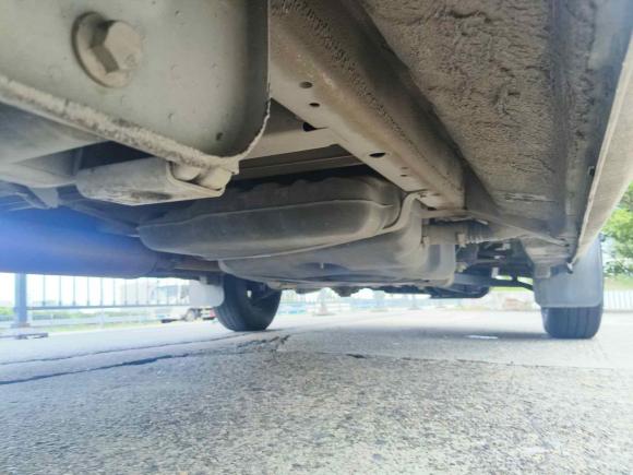 [苏州·沪C] 二手上汽大通MAXUS新途V802018款 2.5T 6挡手动傲运通短轴超低顶5-6座