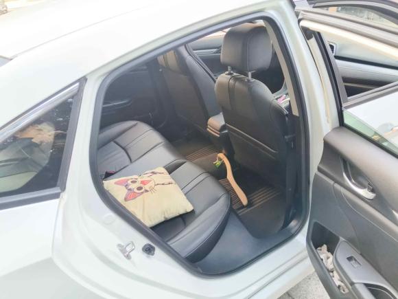 [上海·沪B] 二手本田思域2016款 220TURBO CVT尊贵版