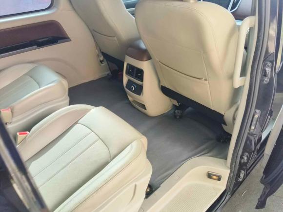 [南昌·赣A] 二手东风风行菱智2017款 M5L 1.6L 7座舒适型