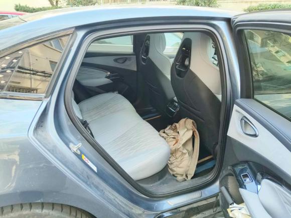 [上海·沪A] 二手比亚迪海豹2022款 700km 长续航后驱版