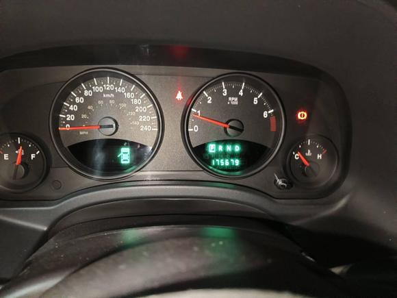 [西安·陕A] 二手Jeep指南者2012款 2.4L 四驱运动版