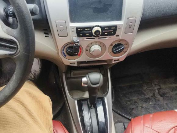 [义乌·浙G] 二手本田锋范经典2011款 1.5L 自动精英品致版