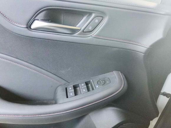 [上海·苏U] 二手荣威荣威i52023款 1.5L CVT尊荣版