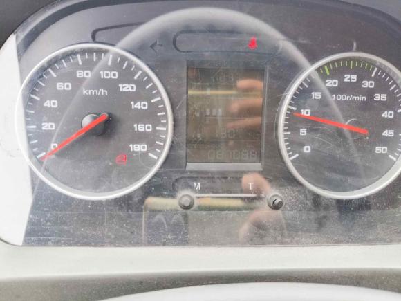 [常州·苏A] 二手依维柯依维柯褒迪2013款 2.5T-A37 客货两用高顶