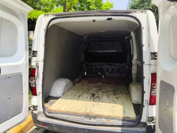 [苏州·苏E] 二手上汽大通MAXUS大通EV302022款 纯电智能物流专家长轴国轩