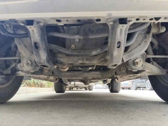 [上海·沪A] 二手江铃驭胜S3502014款 2.4T 自动两驱柴油豪华天窗版7座