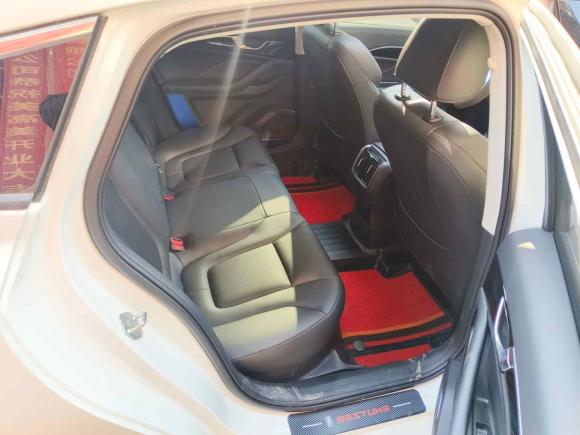 [温州·浙C] 二手奔腾奔腾B702023款 第三代 1.5T 自动悦享型70周年纪念版