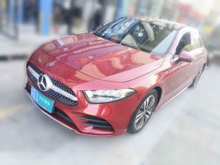 奔驰奔驰A级2019款 A 180 L 运动轿车