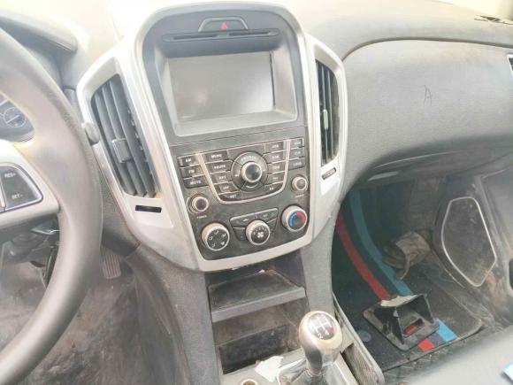 [成都·川G] 二手江铃域虎52018款 2.4T经典版柴油手动四驱豪华型长轴JX4D24A5L