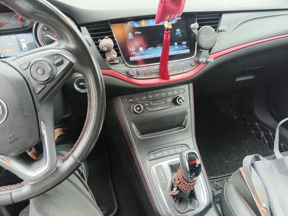 [杭州·浙A] 二手别克威朗2016款 两厢GS 20T 双离合纵情运动型