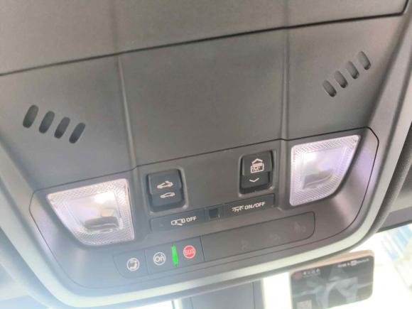 [广州·粤A] 二手凯迪拉克凯迪拉克XT52018款 28T 四驱豪华型