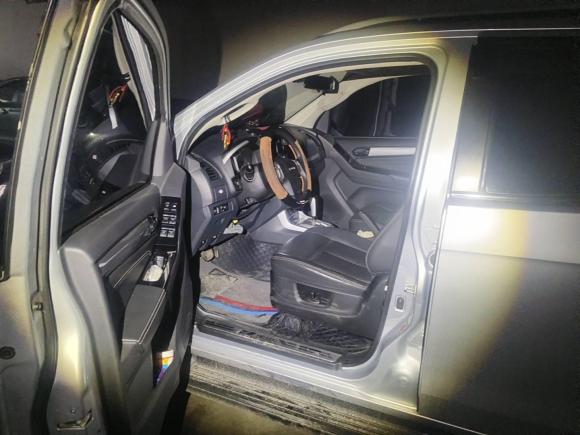 [金华·云A] 二手五十铃mu-X牧游侠2017款 2.5T 两驱自动尊享型 7座