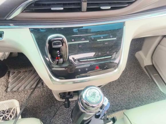 [武汉·鄂A] 二手别克别克GL82022款 陆上公务舱 652T 豪华型