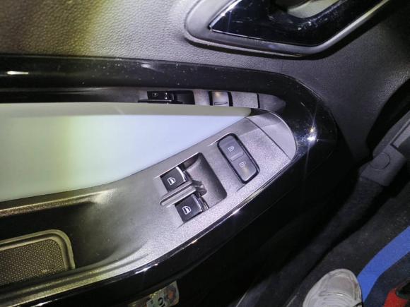 [深圳·粤B] 二手奇瑞小蚂蚁2022款 甜粉款 半糖版 磷酸铁锂 29.2kWh 30kW 301km