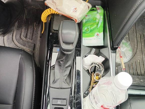 [成都·川A] 二手丰田凯美瑞2024款 双擎 2.0HE 精英版