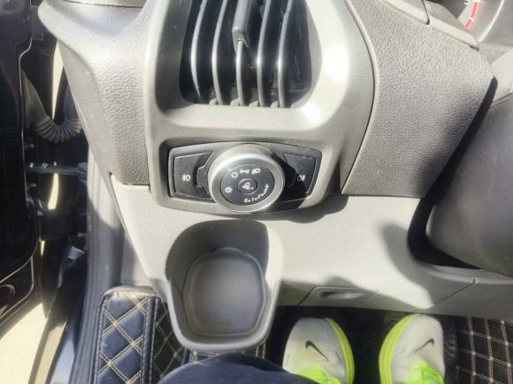 [宁波·浙B] 二手福特全顺2019款 2.0T柴油多功能商用车短轴中顶6座国VI