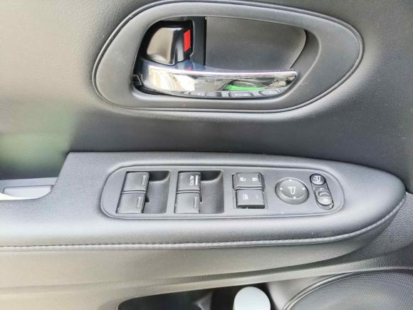 [常州·苏D] 二手本田缤智2017款 1.8L CVT两驱先锋型