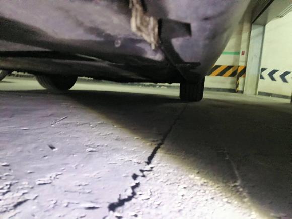 [成都·川A] 二手雪铁龙雪铁龙C52014款 1.6T 自动尊享型