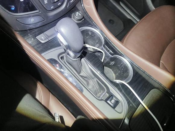 [上海·沪B] 二手别克昂科威Plus2020款 28T 四驱精英型