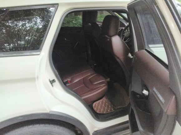 [成都·川A] 二手陆风陆风X72015款 2.0T 全景尊贵版